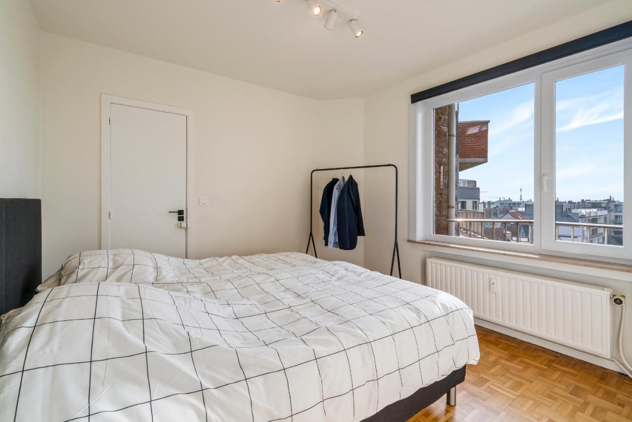 Fantastically Located Modern With Garage Available Appartement *